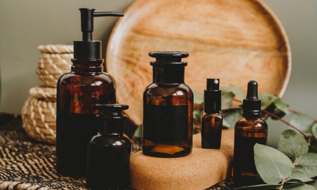 Eco-Beauty: The Ultimate Guide to Identifying Earth-Friendly Beauty Products
